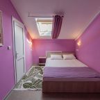 Двухместный (С двуспальной кроватью мансардного типа), Отель Бирюза