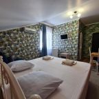 Трехместный, Guest house Granat