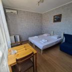 Трехместный, Guest house Granat