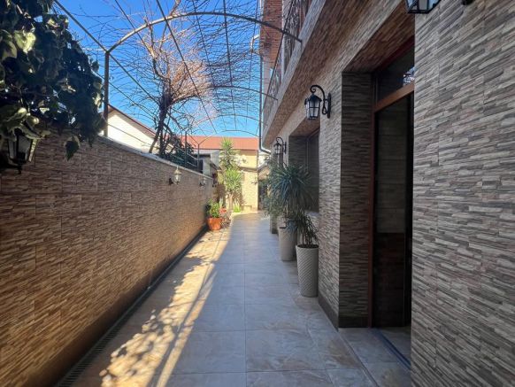 Гостиница Бриз, Адлер