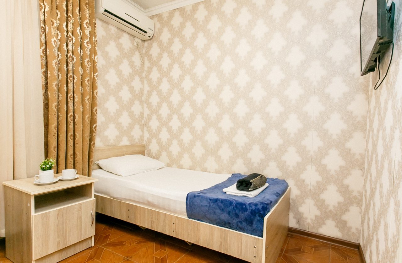 Трехместный (Эконом), Гостиница Бриз