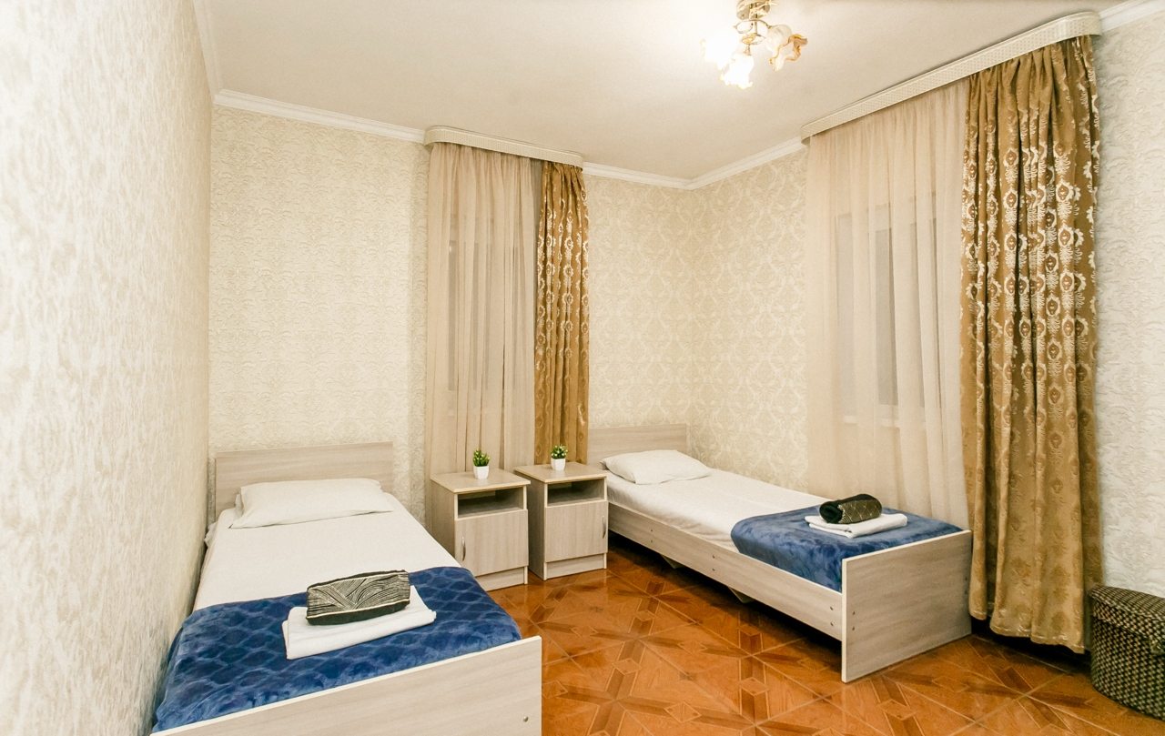 Трехместный (Эконом), Гостиница Бриз
