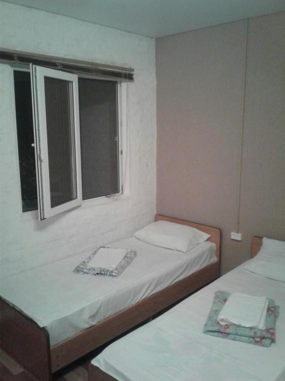 Двухместный (Двухместный номер с 2 отдельными кроватями) гостевого дома Альвина 2, Агой