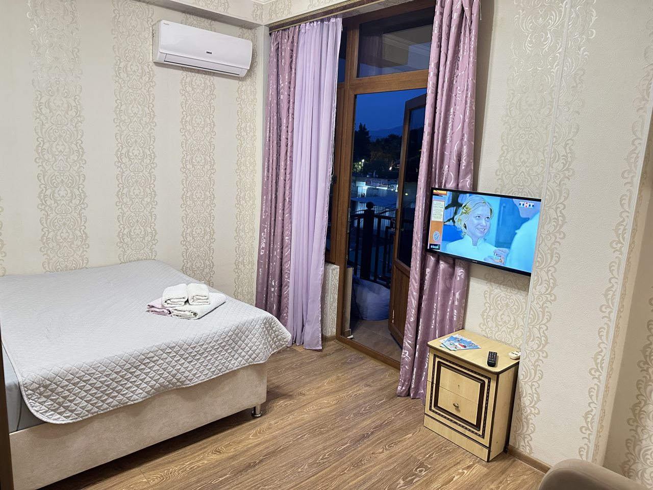 Трехместный (Номер с кухней и  с балконом), Гостевой дом Мзымта