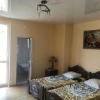 Трехместный (Трехместный номер с балконом), Гостевой дом Некрасовка