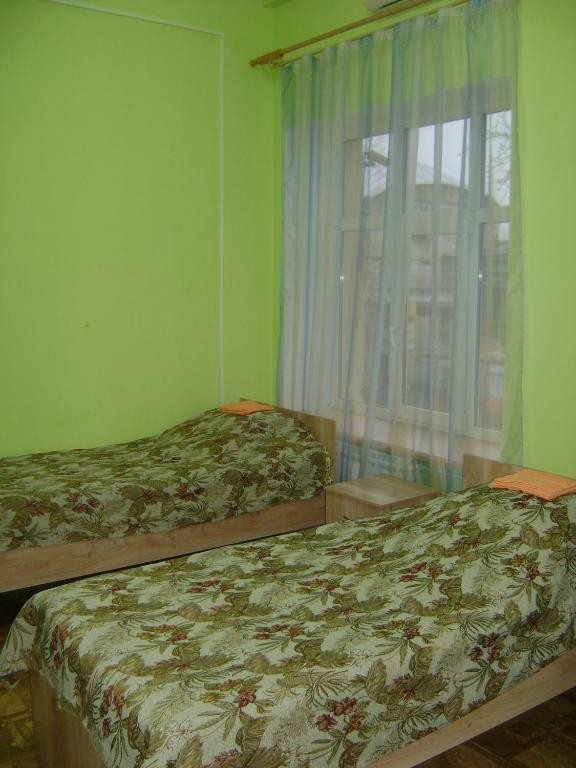 Трехместный (Трехместный номер эконом-класса) гостевого дома Отель Галчонок, Самара