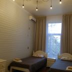 Коттедж (Двухэтажный (8-ти местный)), Гостевой дом Семейная Усадьба Астрахань