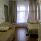 Коттедж (Двухэтажный (8-ти местный)), Гостевой дом Семейная Усадьба Астрахань