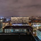 Апартаменты (С камином, балконом и видом на центральную улицу), Depart ApartHotel Open Space In Bolshoy
