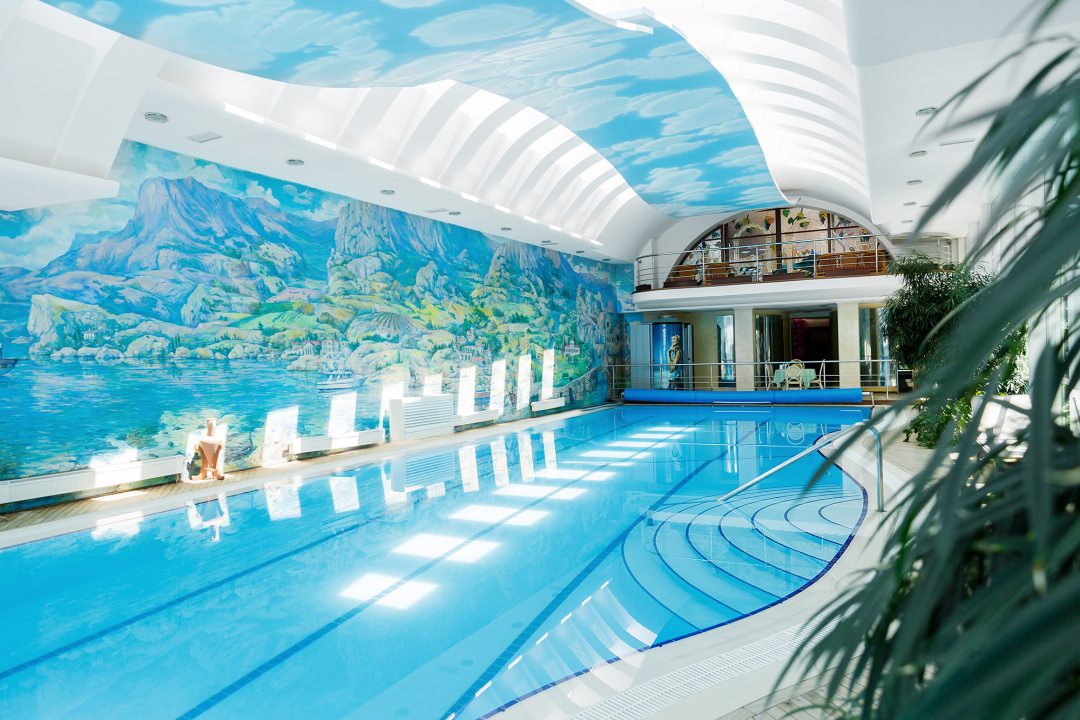 Крытый плавательный бассейн, Апарт-отель Вязовая роща