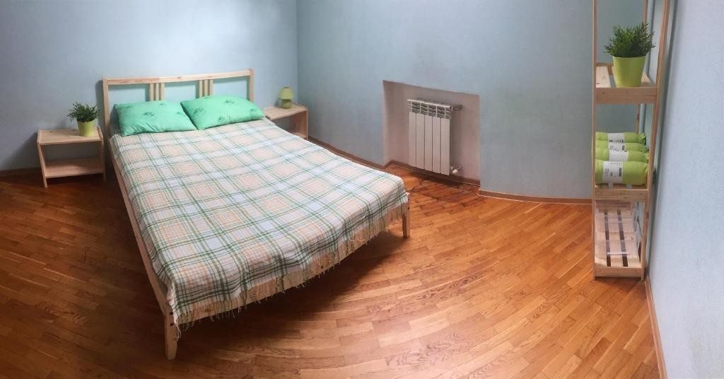 Двухместный (Бюджетный двухместный номер с 1 кроватью) хостела Sweet Home, Краснодар