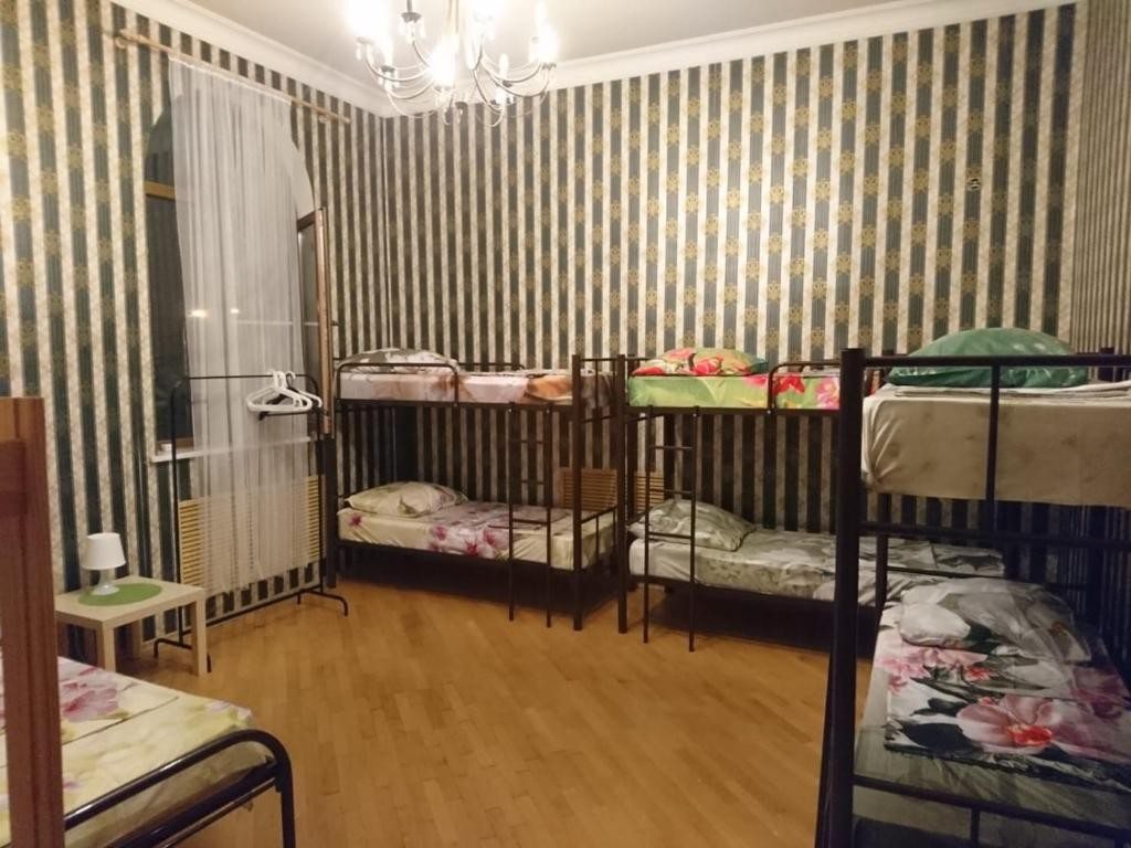 Номер (Спальное место на двухъярусной кровати в общем номере для мужчин) хостела На Кутузова, 30, Краснодар