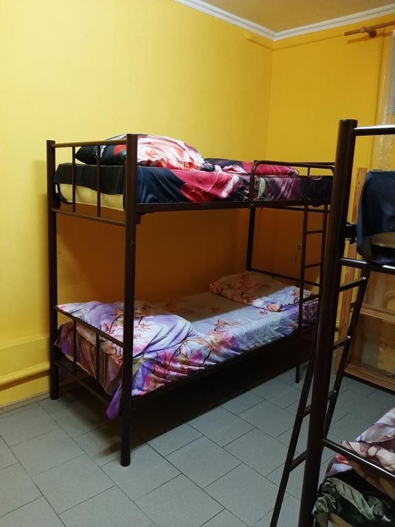 Номер (Кровать в общем номере для мужчин с 4 кроватями) хостела На Кутузова, 30, Краснодар