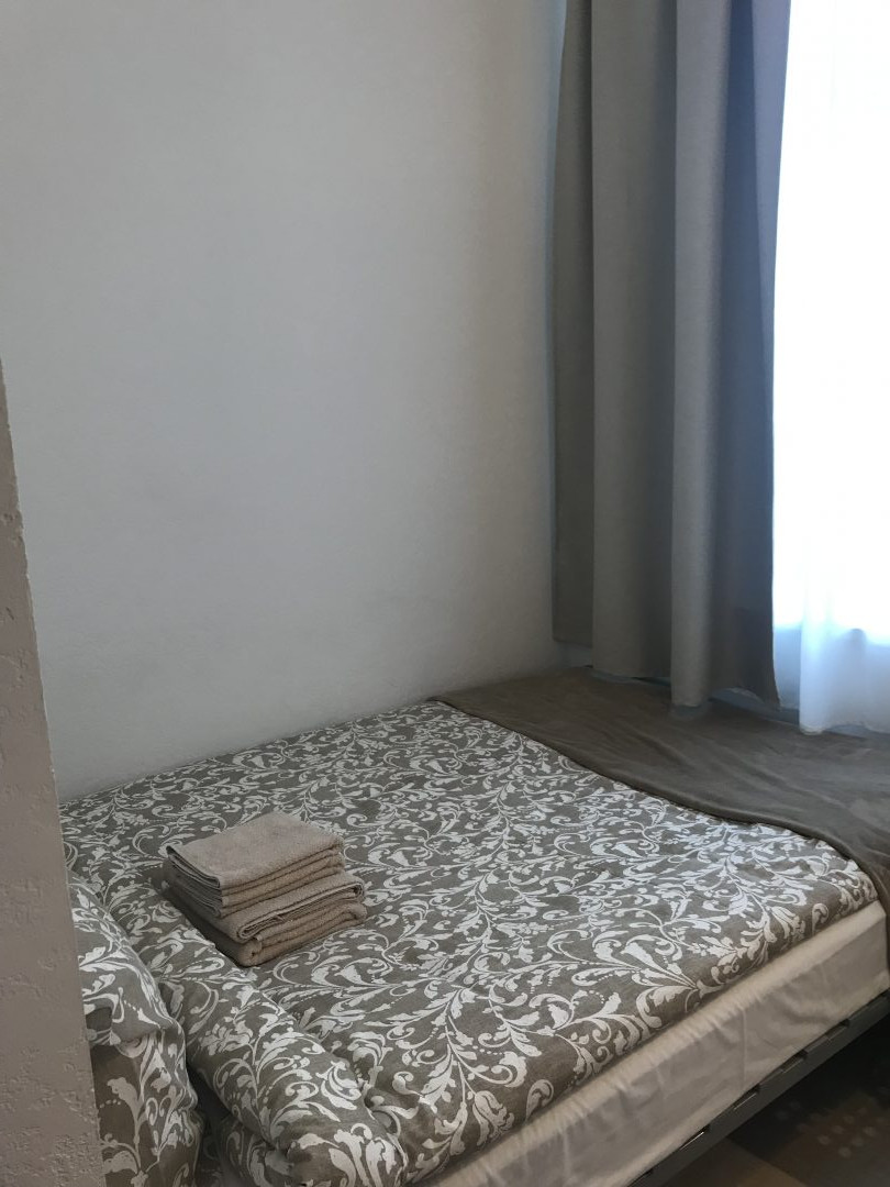 Двухместный (Небольшой номер с двуспальной кроватью и собственной ванной комнатой) гостиницы СТОКГОЛЬМ, Уфа