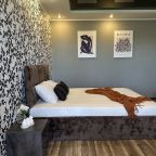 Сюит (Апартаменты Комфорт - улица Карельцева, 101 - 3), Апартаменты Абажур