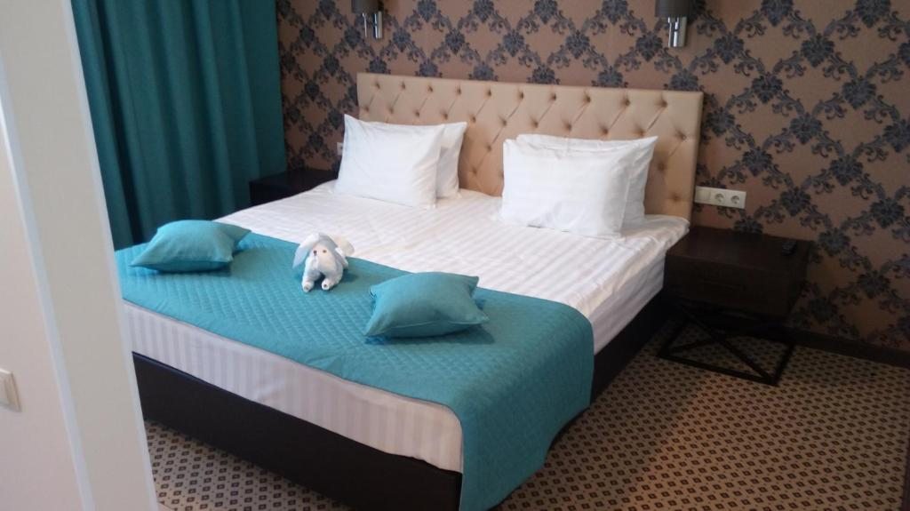 Сьюит (Люкс с кроватью размера «king-size») отеля Brown hotel, Комсомольск-на-Амуре