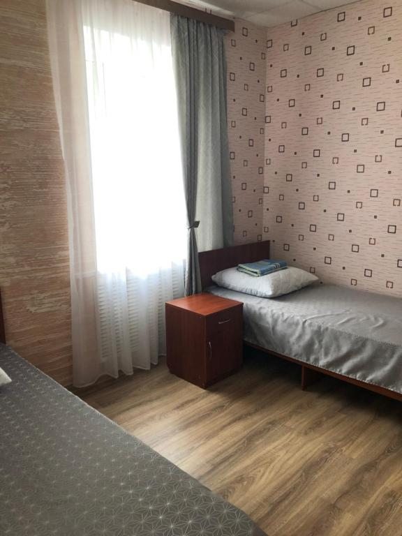 Двухместный (Бюджетный двухместный номер с 2 отдельными кроватями) отеля Свой Дом, Знаменск