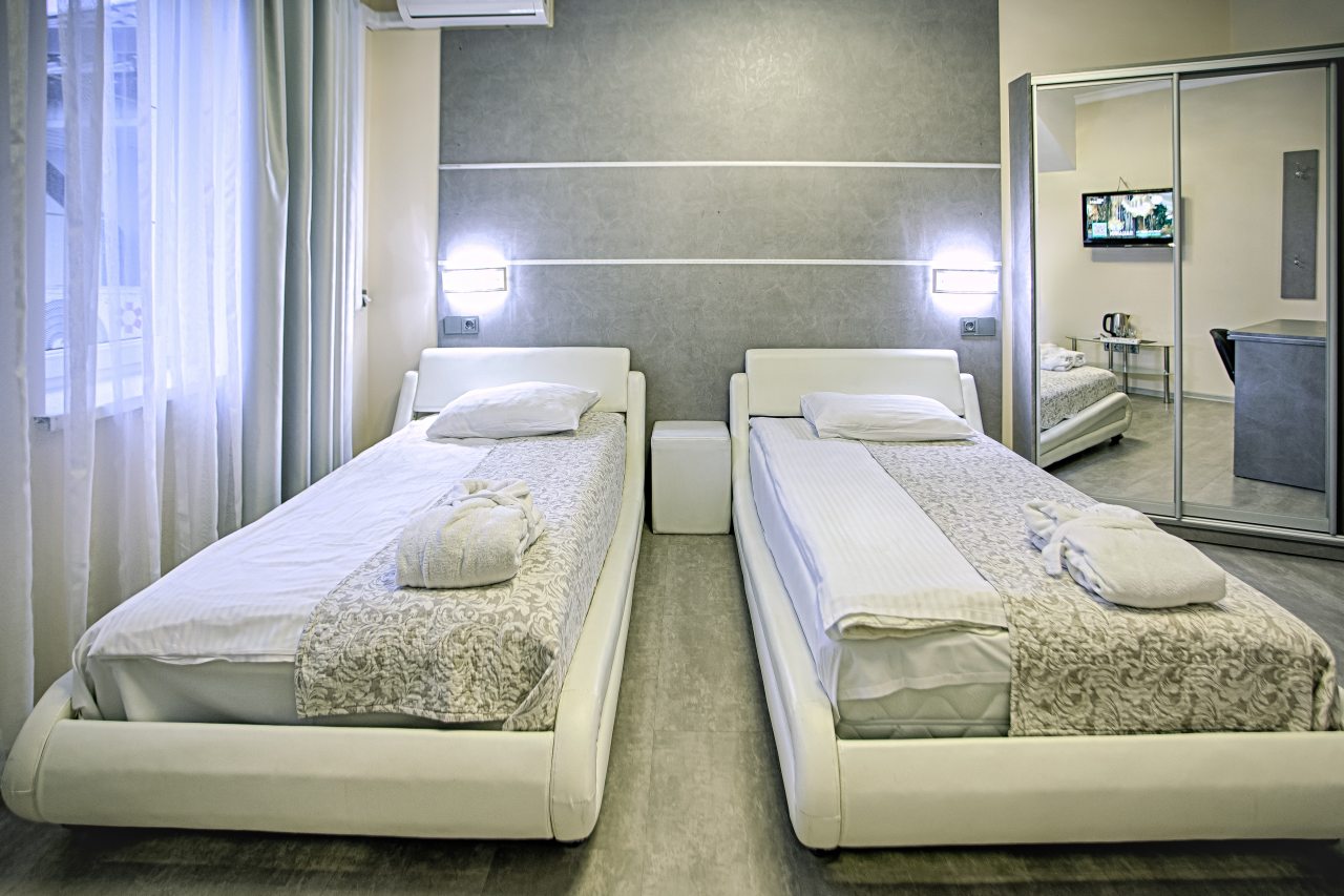 Двухместный (Номер комфорт с раздельными кроватями № 33) отеля EXCLUSIVE HOTEL, Зеленоградск