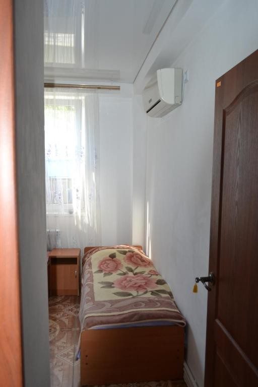 Двухместный (Двухместный номер с 2 отдельными кроватями и душем) гостевого дома ДаВита, Анапа