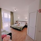 Некоторые номера выходят в сторону моря