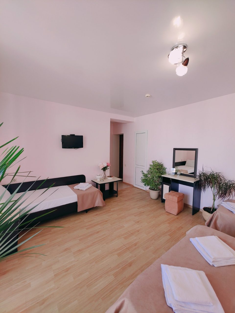 Можем предоставить детскую кроватку