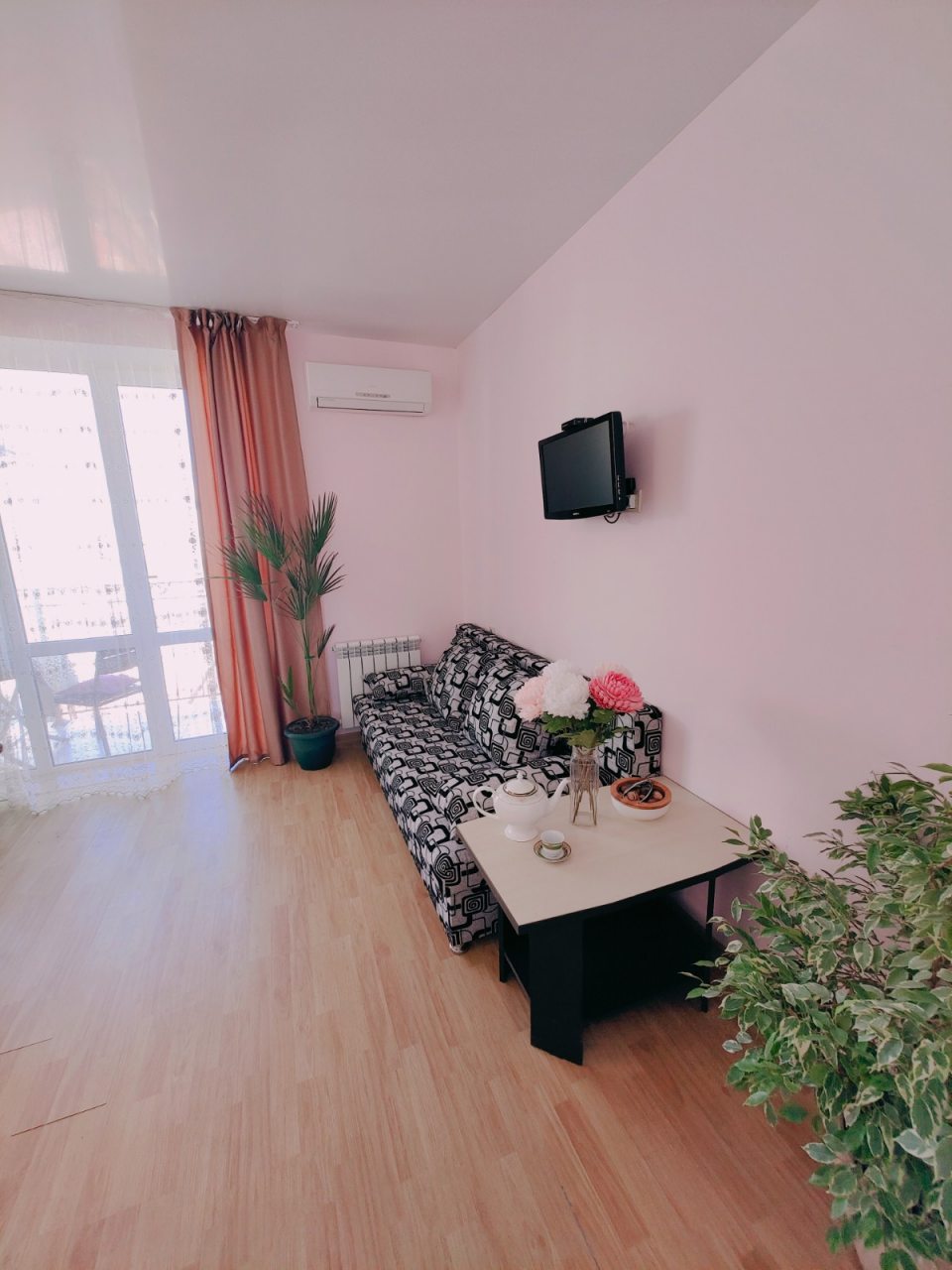 В некоторых номерах есть диван