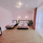 Шестиместный (Двухкомнатный люкс с лоджией), Гостевой дом Дива