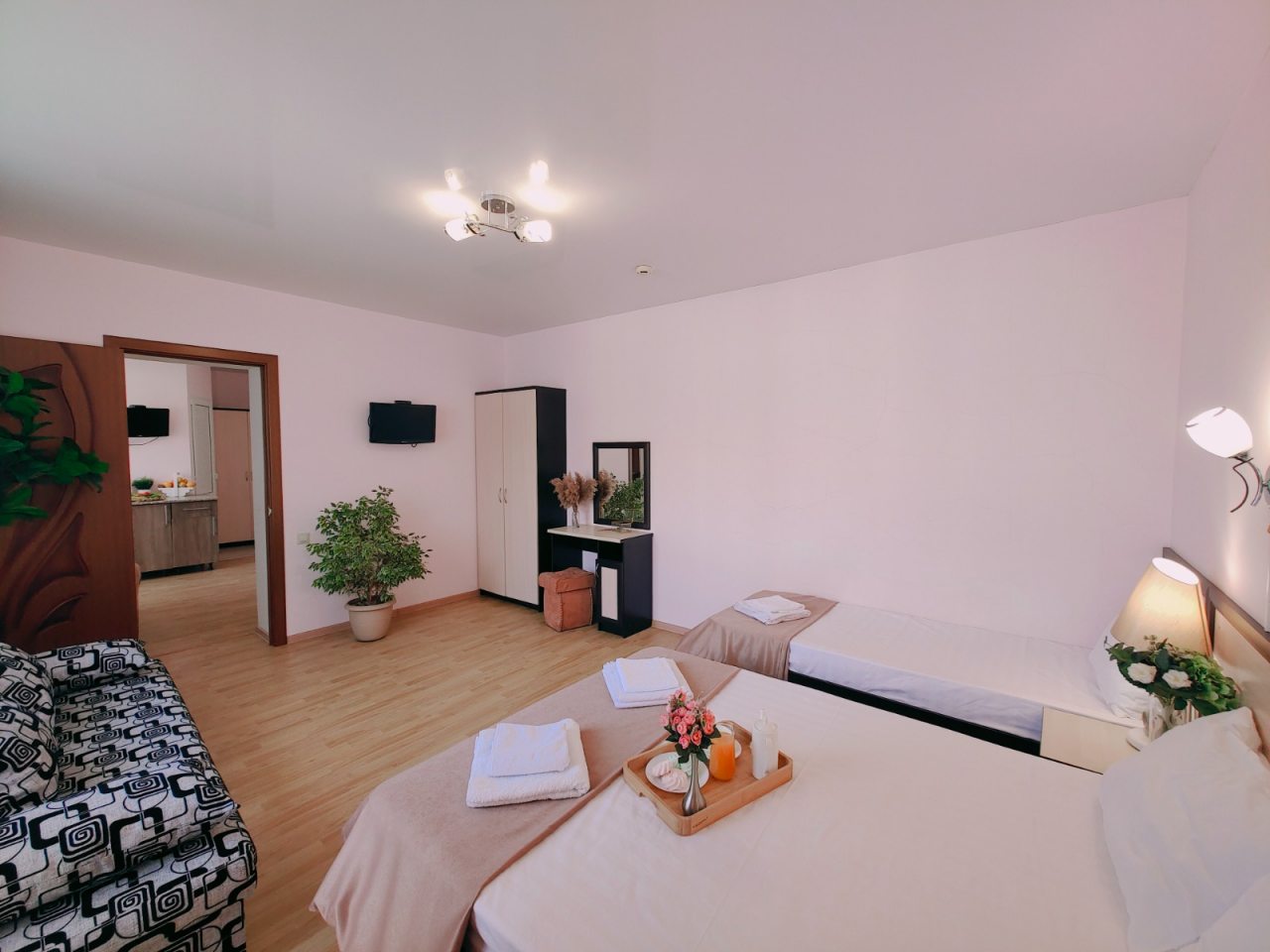 Апартаменты (2-х комнатный 6-ти местные с кухней), Гостевой дом Дива