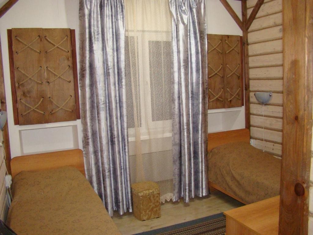 Двухместный (Двухместный номер с 2 отдельными кроватями) гостевого дома Терем у реки, Архипо-Осиповка