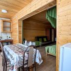 Трёхместный и более (Просторный номер с обеденной зоной), Отель Чегет Home