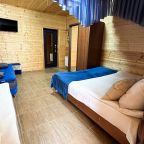 Четырехместный (Номер в домике с личной зоной барбекю), Отель Чегет Home