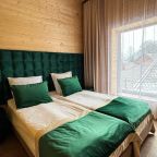 Пятиместный (Просторный номер в домике с балконом), Отель Чегет Home