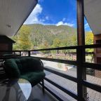 Пятиместный (Просторный номер в домике с балконом), Отель Чегет Home