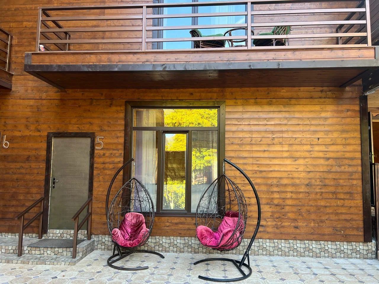 Двенадцатиместный (Просторный двухэтажный дом VIP), Отель Чегет Home