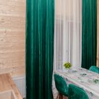 Пятиместный (Просторный номер в домике с балконом), Отель Чегет Home