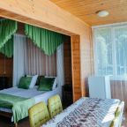 Трёхместный и более (Просторный номер с обеденной зоной), Отель Чегет Home