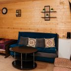 Трёхместный и более (Семейный номер с видом на горы), Отель Чегет Home