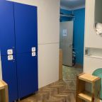 Общий 8-местный номер для мужчин и женщин