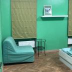 Улучшенная комната на троих с удобствами на этаже