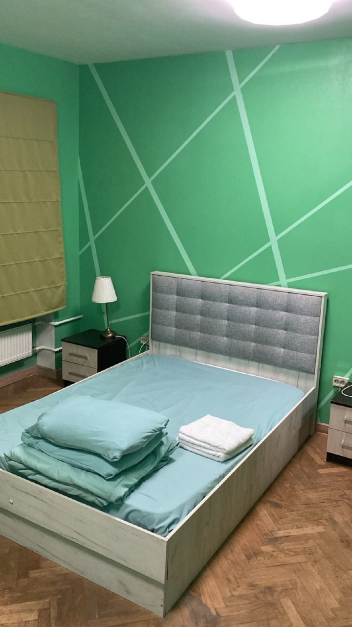 Улучшенная комната на троих с удобствами на этаже