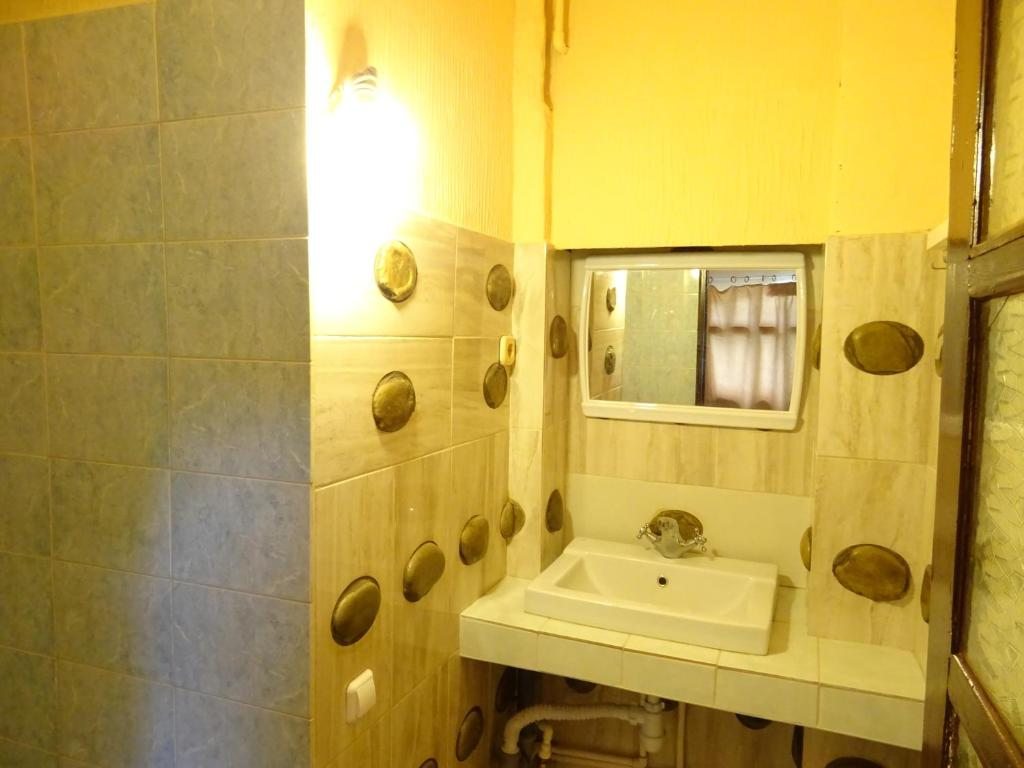 Семейный (Cемейный номер с собственной ванной комнатой) гостевого дома Chalet Guest house, Бетта, Краснодарский край
