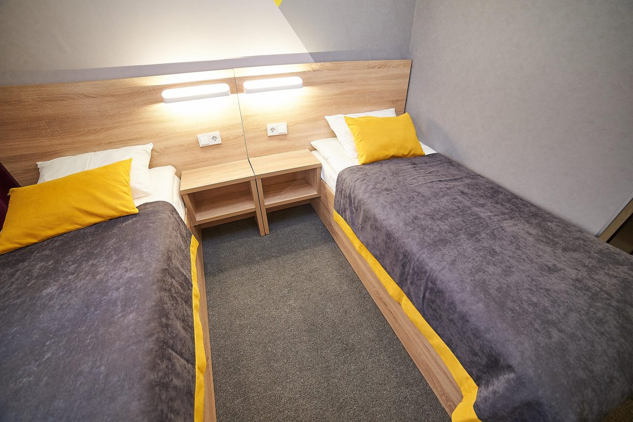 Двухместный (Улучшенный номер с 2 отдельными кроватями), Отель Луна