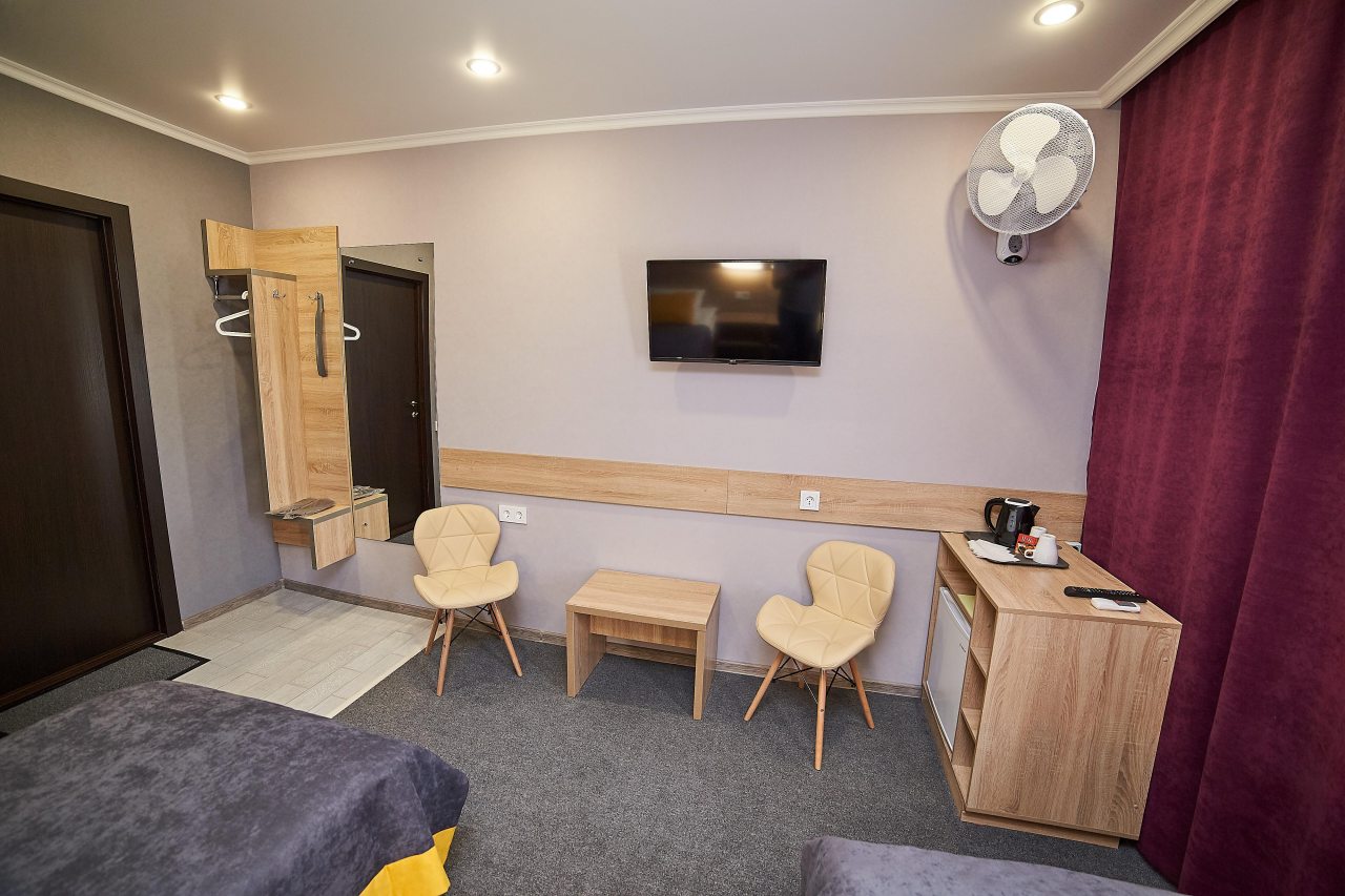 Двухместный (Улучшенный номер с 2 отдельными кроватями), Отель Луна