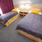 Двухместный (Улучшенный номер с 2 отдельными кроватями), Отель Луна