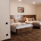 Трёхместный и более (Стандарт Twin), Отель Облака