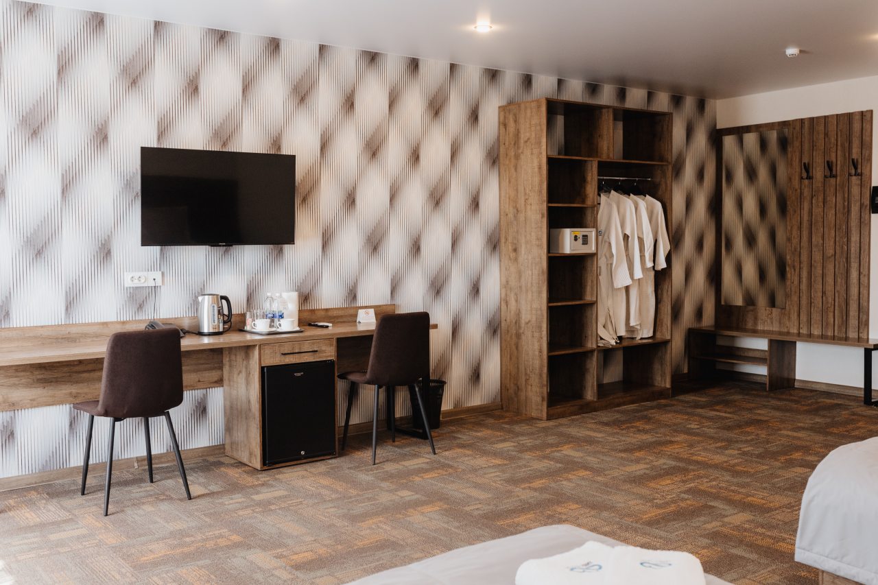 Трёхместный и более (Стандарт Twin), Отель Облака