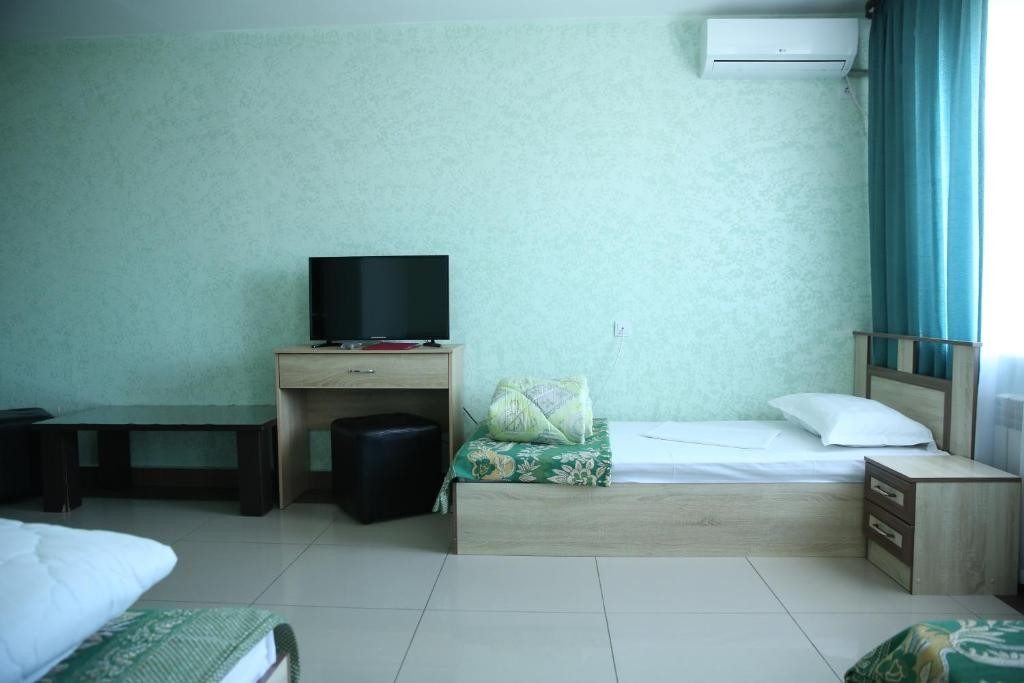 Номер (Кровать в общем номере для мужчин) гостиницы Премиум, Благовещенск (Амурская область)