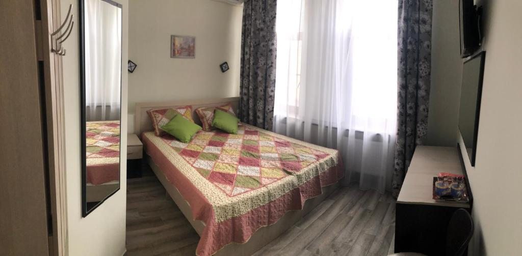 Двухместный (Двухместный номер с 2 отдельными кроватями) гостевого дома Шторм, Таганрог