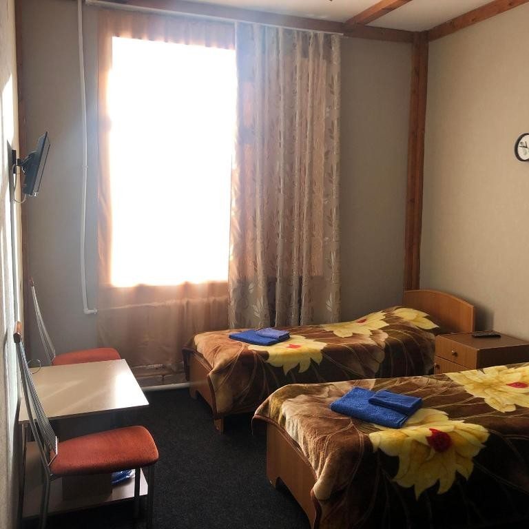 Двухместный (Двухместный номер с 2 отдельными кроватями и собственной ванной комнатой) гостиницы Тельбес, Шерегеш