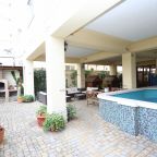 Терраса для загара, Гостиница Династия